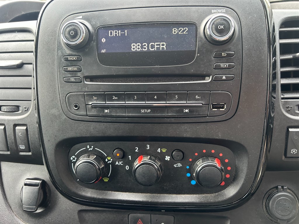 Used Vauxhall Vivaro 2018 for sale - 78207009: Photo 11