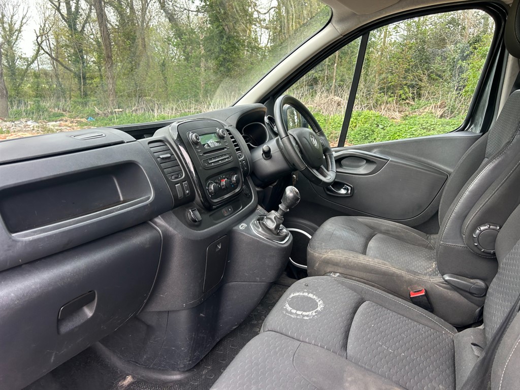 Used Vauxhall Vivaro 2018 for sale - 78207009: Photo 6