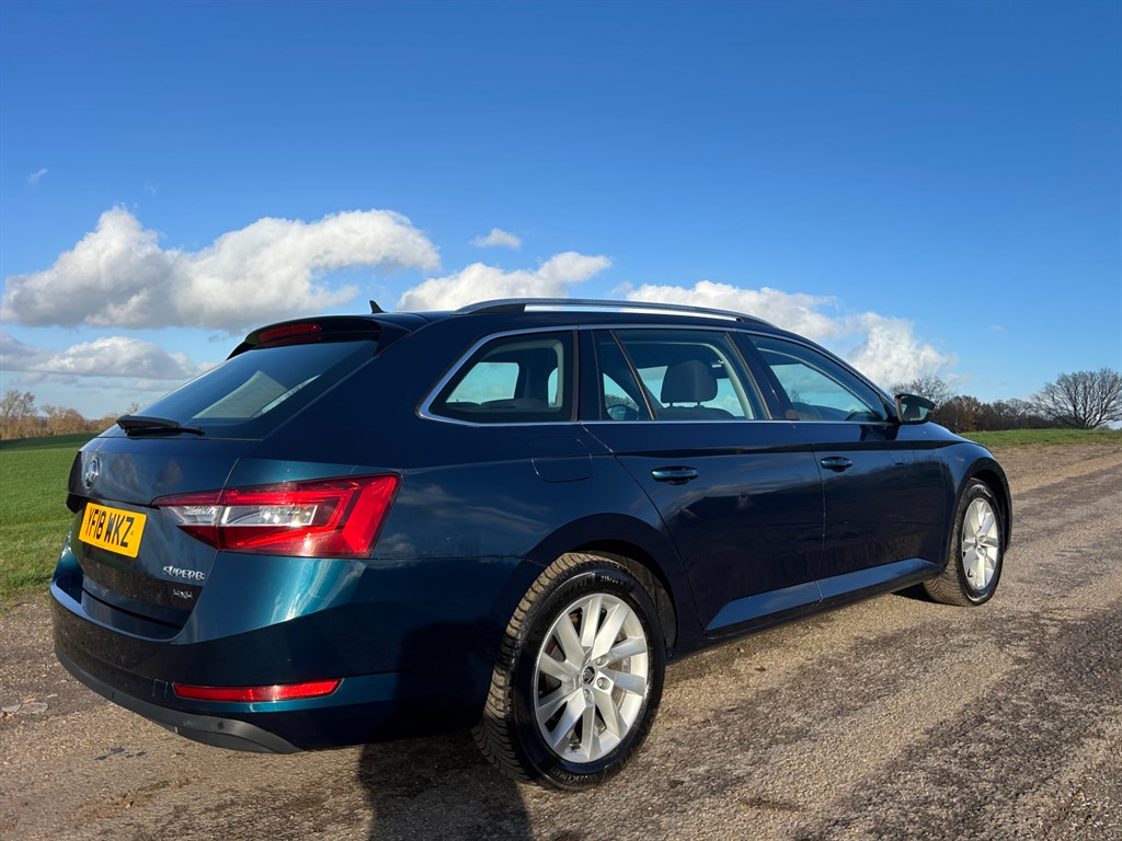 Used Skoda Superb 2018 for sale - 77192776: Photo 11