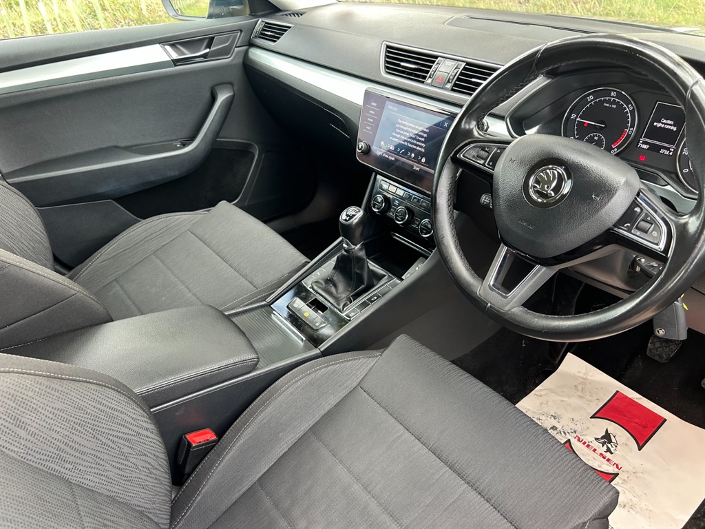 Used Skoda Superb 2018 for sale - 77192776: Photo 16