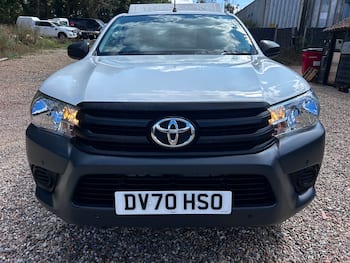 Used Toyota Hilux 2020 for sale - 79486193: Photo
