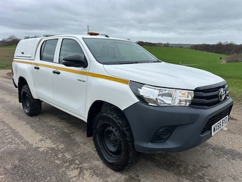 Toyota Hilux feature image