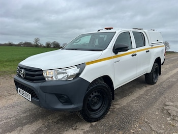 Used Toyota Hilux 2018 for sale - 77513904: Photo