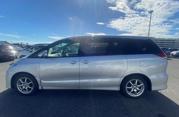 Used Toyota Estima for sale - 75277551: Photo 3