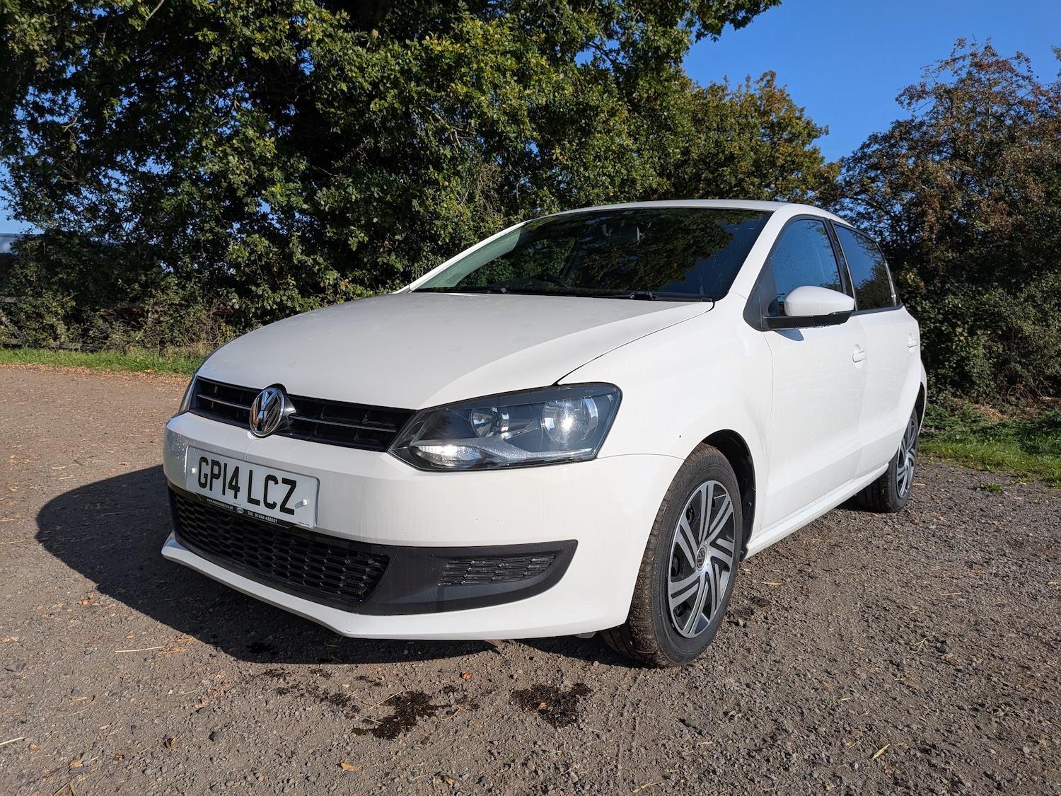 Used Volkswagen Polo for sale - 76402661: Photo 2