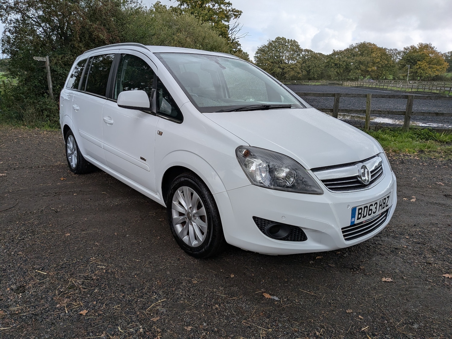 Used Vauxhall Zafira 2013 for sale - 76334679: Photo 2