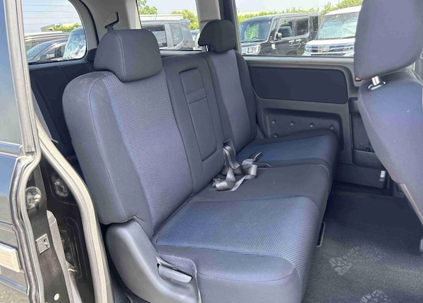 Used Honda Stepwagon for sale - 75277572: Photo 11