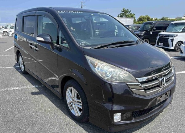 Used Honda Stepwagon for sale - 75277572: Photo 3