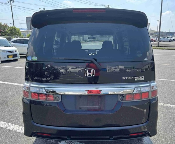 Used Honda Stepwagon for sale - 75277572: Photo 7