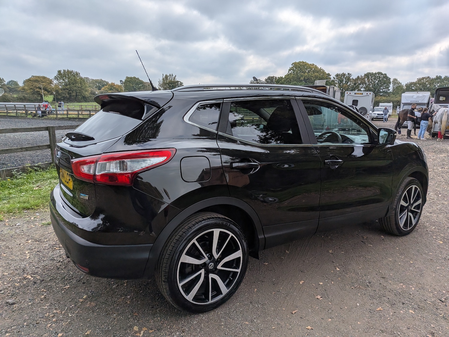 Used Nissan Qashqai 2014 for sale - 76250704: Photo 2