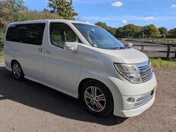 Used Nissan Elgrand 2007 for sale - 76402659: Photo
