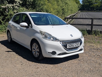 Used Peugeot 208 2012 for sale - 75475170: Photo