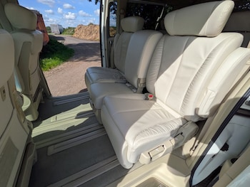 Used Nissan Elgrand 2007 for sale - 76107031: Photo