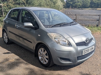Toyota - Yaris