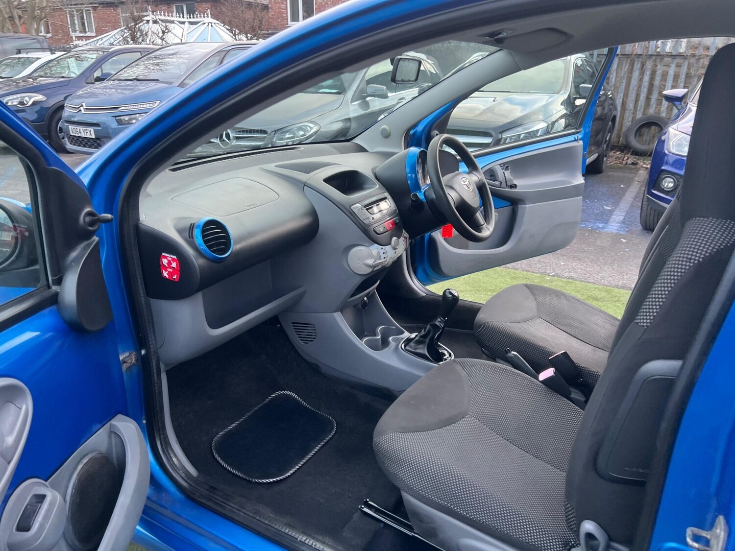 Used Toyota AYGO 2009 for sale - 77108922: Photo 37