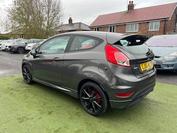 Used Ford Fiesta 2016 for sale - 76425272: Photo