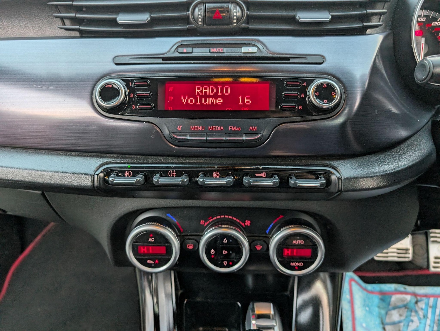 Used Alfa Romeo Giulietta 2012 for sale - 77426187: Photo 56