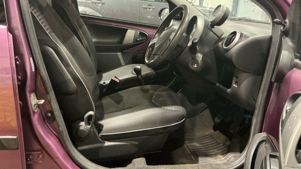 Used Peugeot 107 2012 for sale - 76423643: Photo 8