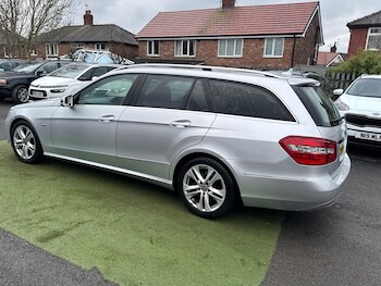 Used Mercedes-Benz E Class 2011 for sale - 77586074: Photo