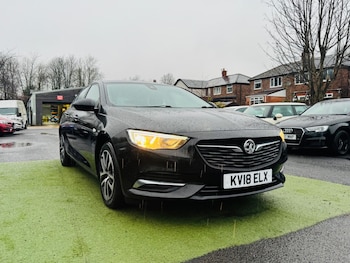 Used Vauxhall Insignia 2018 for sale - 77242286: Photo