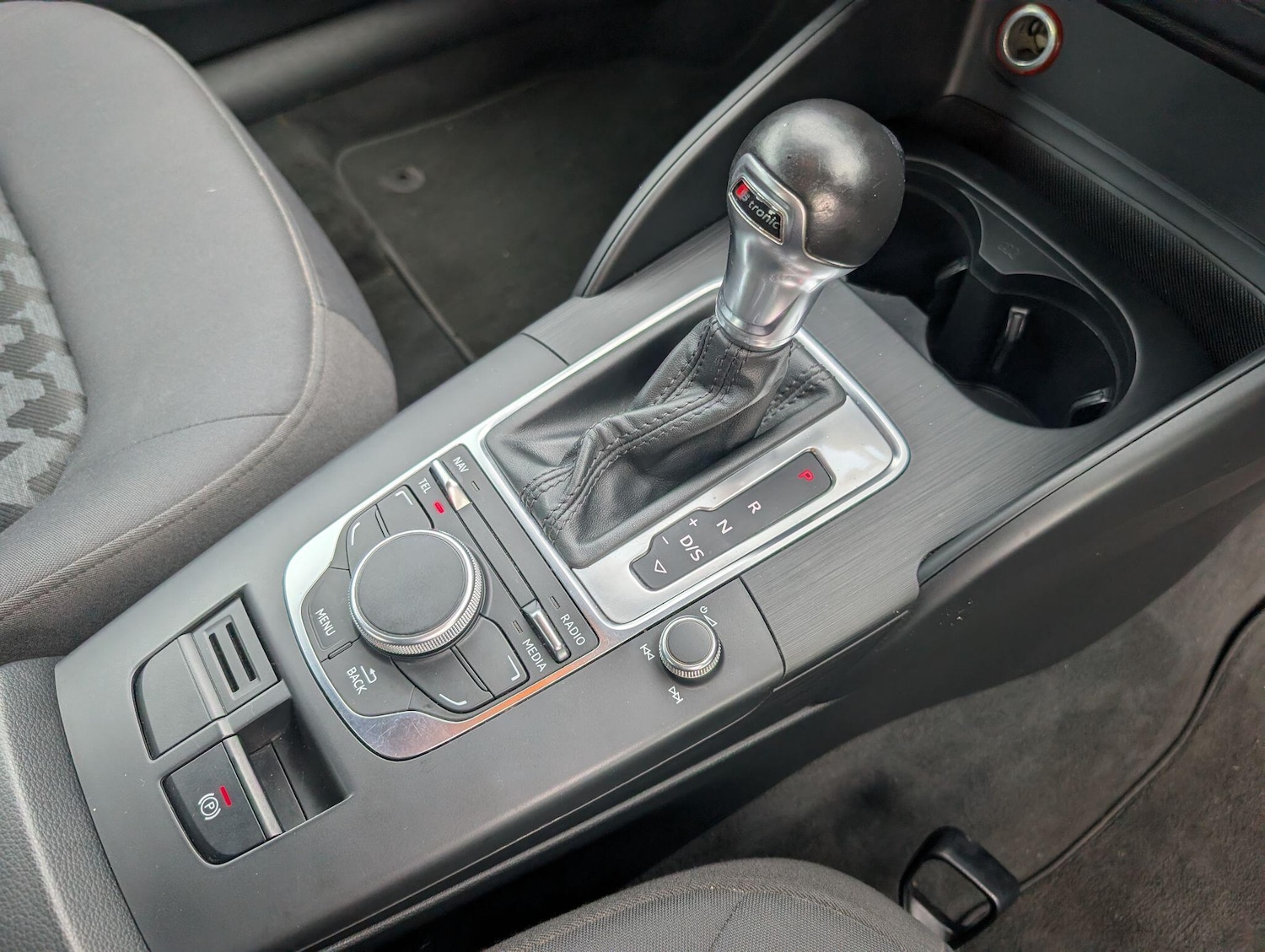 Used Audi A3 2014 for sale - 76913845: Photo 52