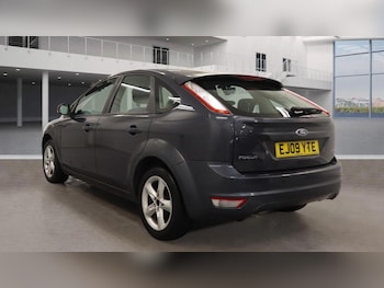 Used Ford Focus 2009 for sale - 76282671: Photo 3