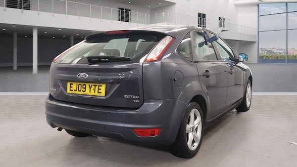 Used Ford Focus 2009 for sale - 76282671: Photo 4