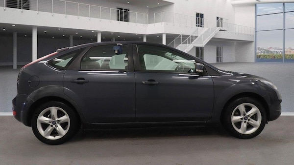Used Ford Focus 2009 for sale - 76282671: Photo 5