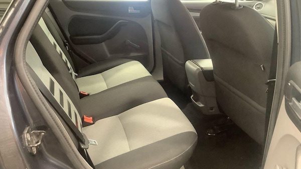 Used Ford Focus 2009 for sale - 76282671: Photo 7