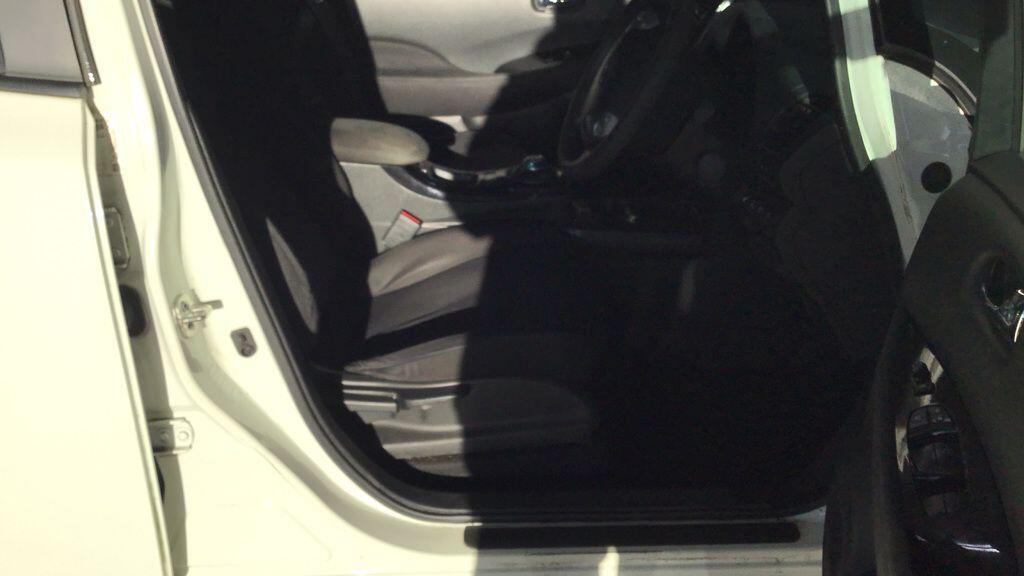 Used Nissan Leaf 2014 for sale - 76700951: Photo 14