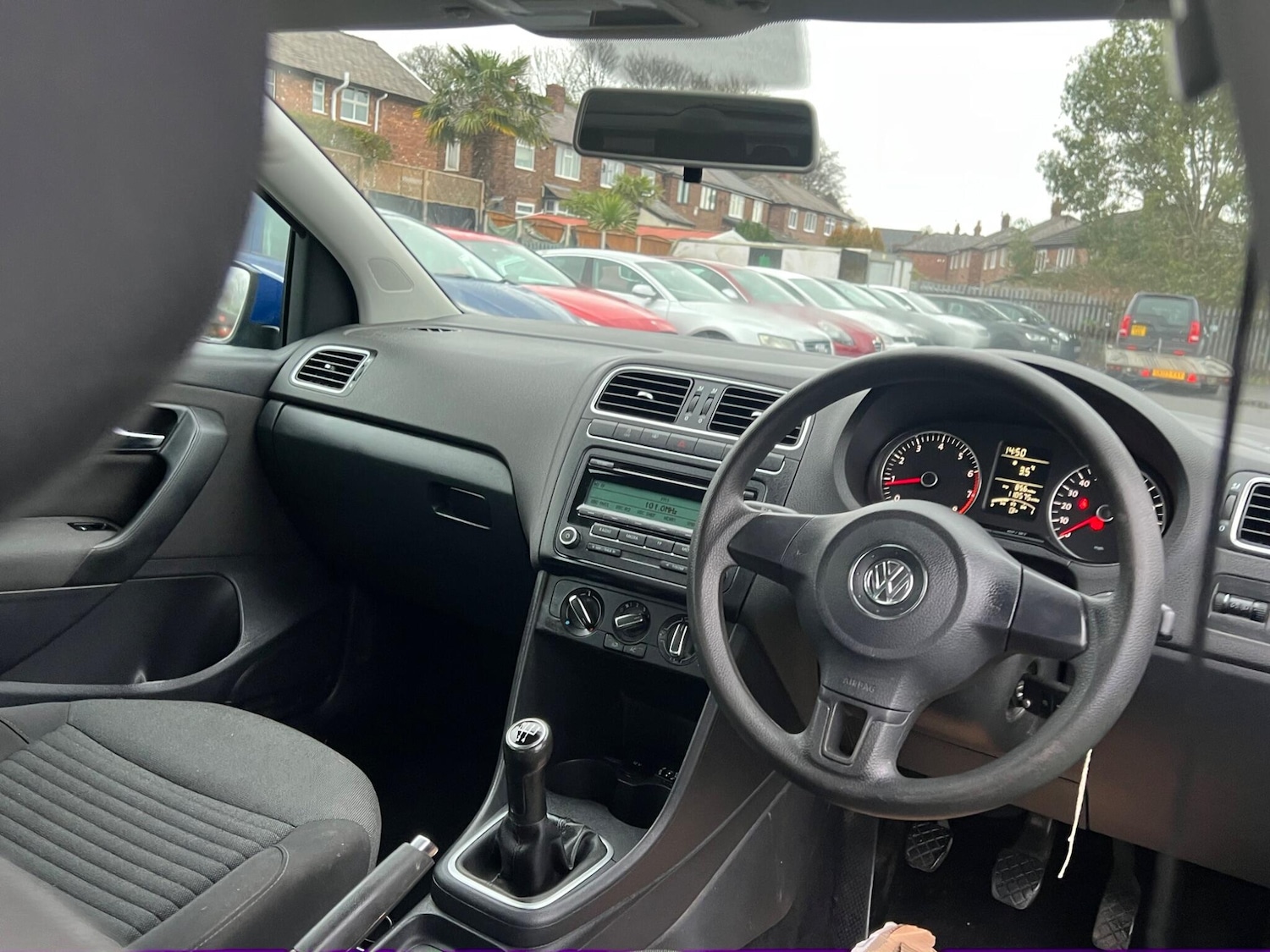 Used Volkswagen Polo 2011 for sale - 77155921: Photo 26