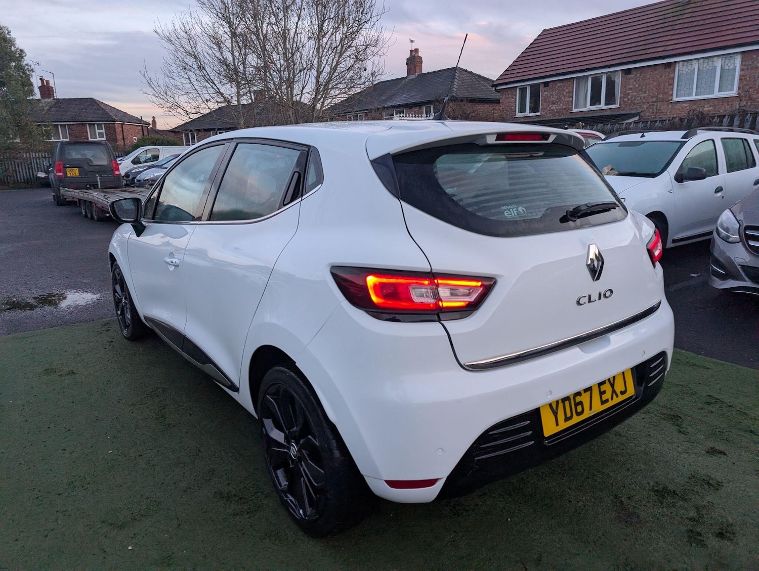 Used Renault Clio 2017 for sale - 76780610: Photo 17