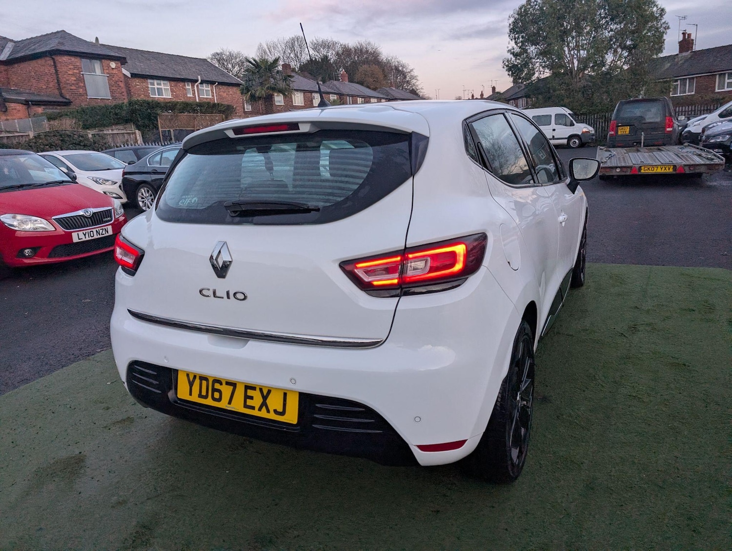 Used Renault Clio 2017 for sale - 76780610: Photo 21
