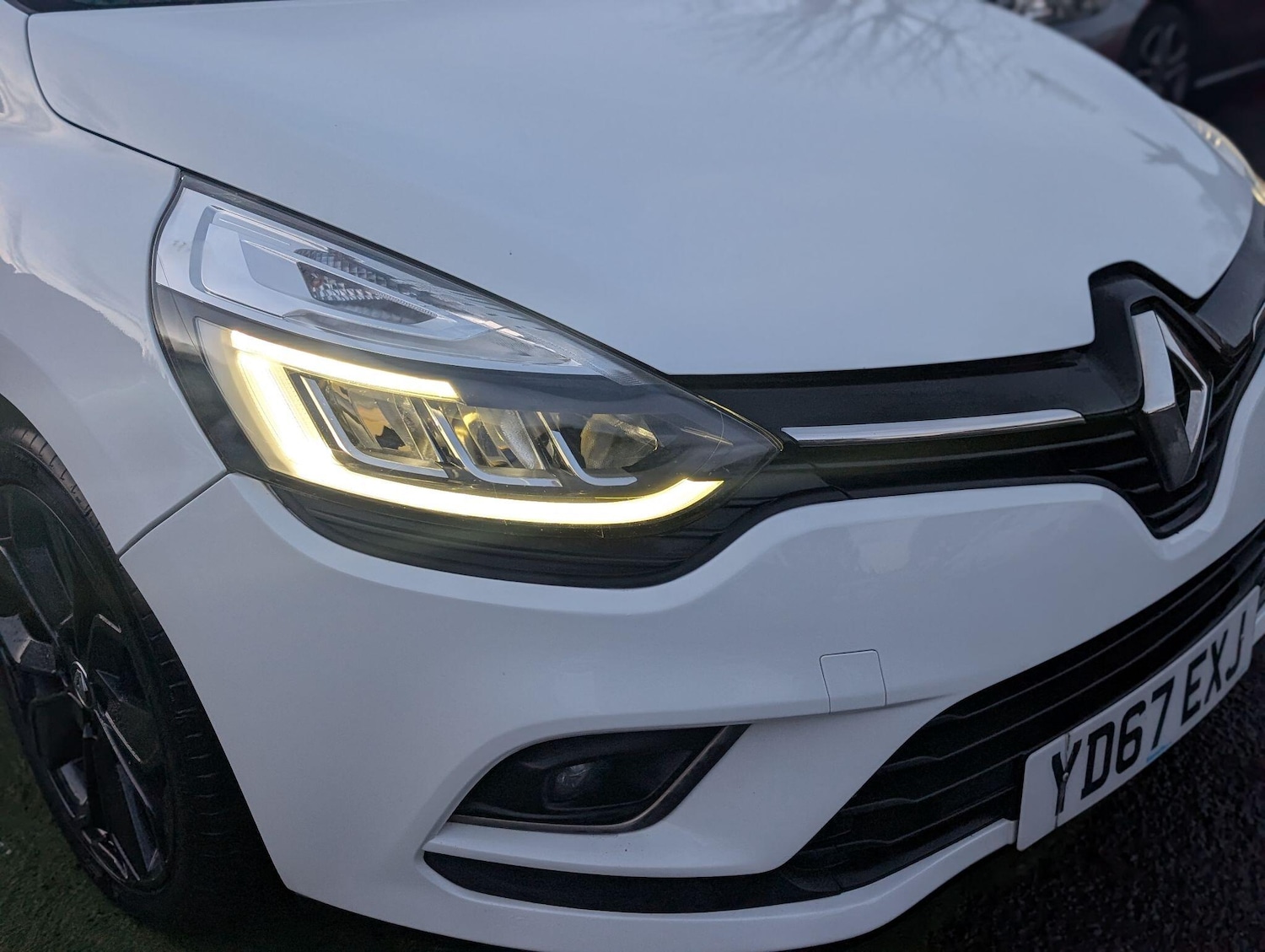 Used Renault Clio 2017 for sale - 76780610: Photo 29