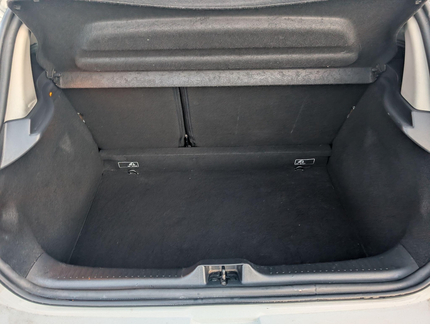 Used Renault Clio 2017 for sale - 76780610: Photo 36