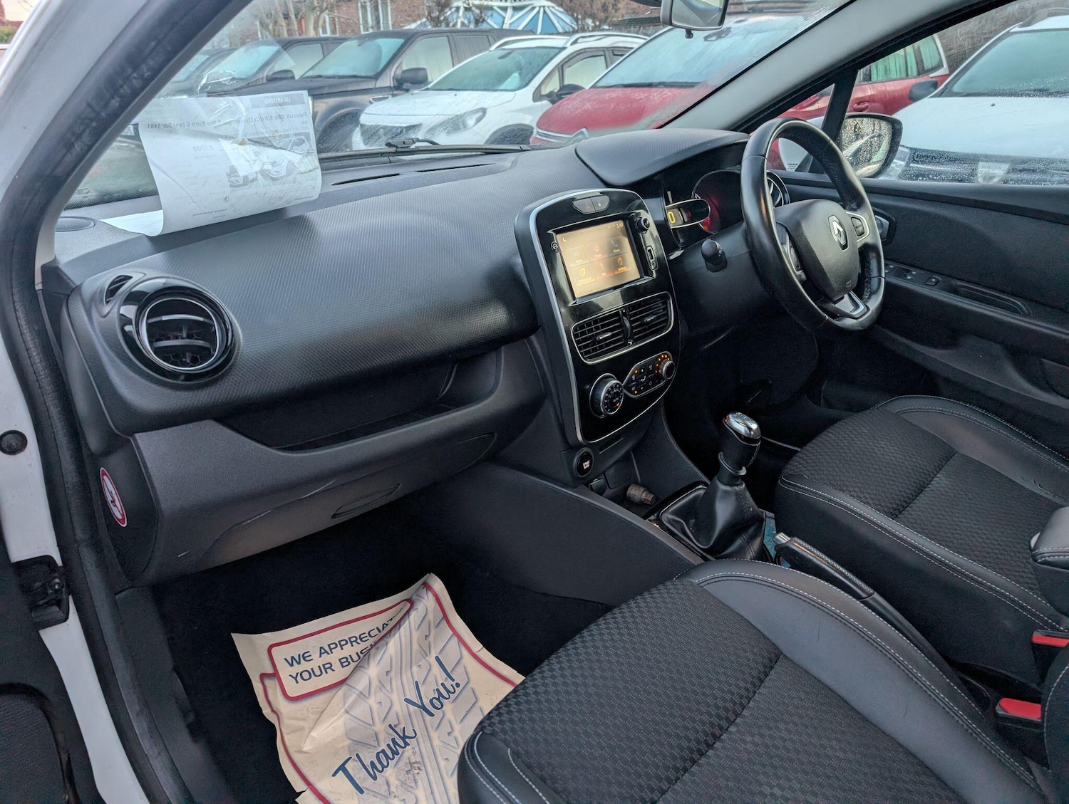 Used Renault Clio 2017 for sale - 76780610: Photo 38