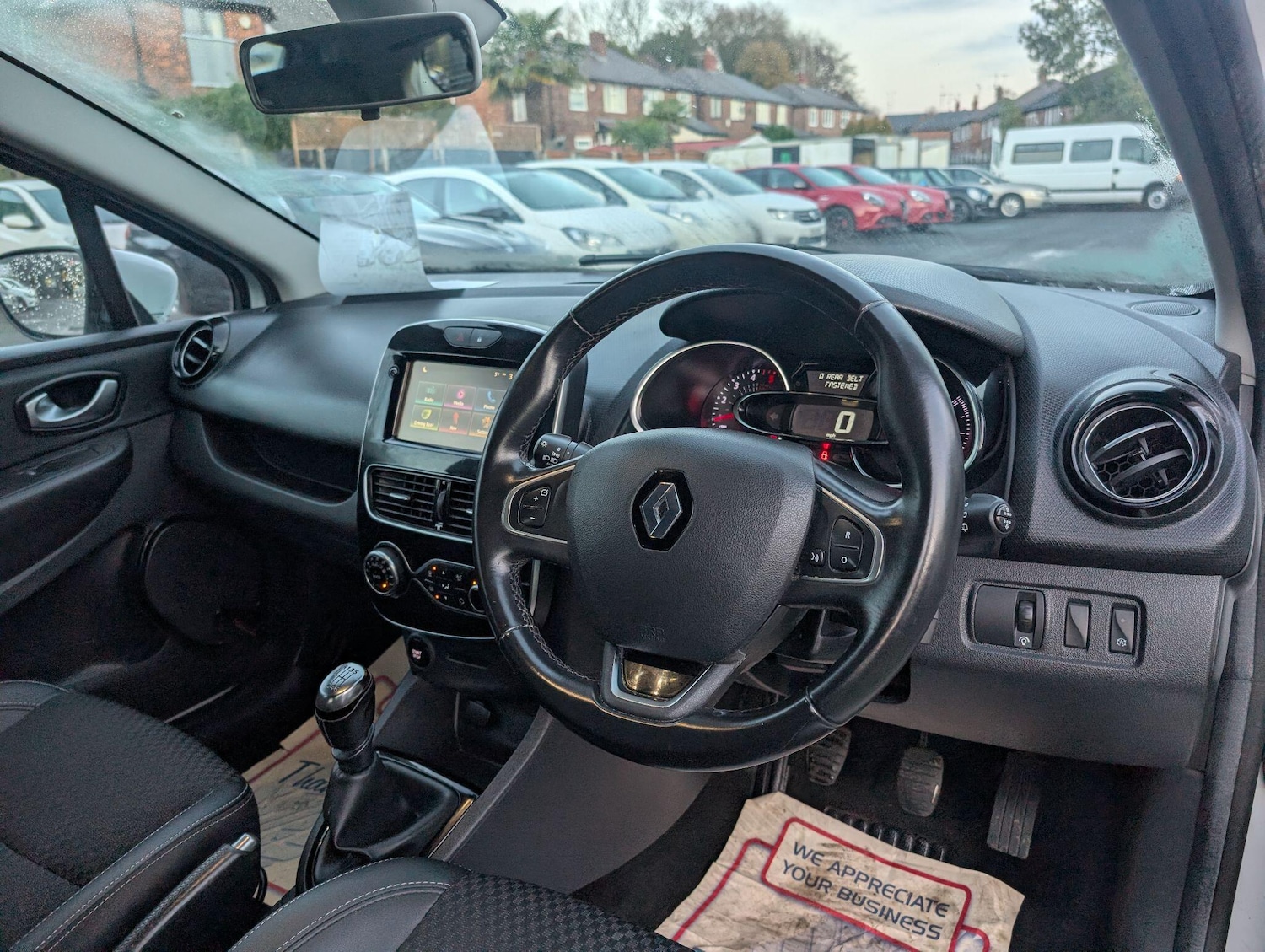 Used Renault Clio 2017 for sale - 76780610: Photo 44