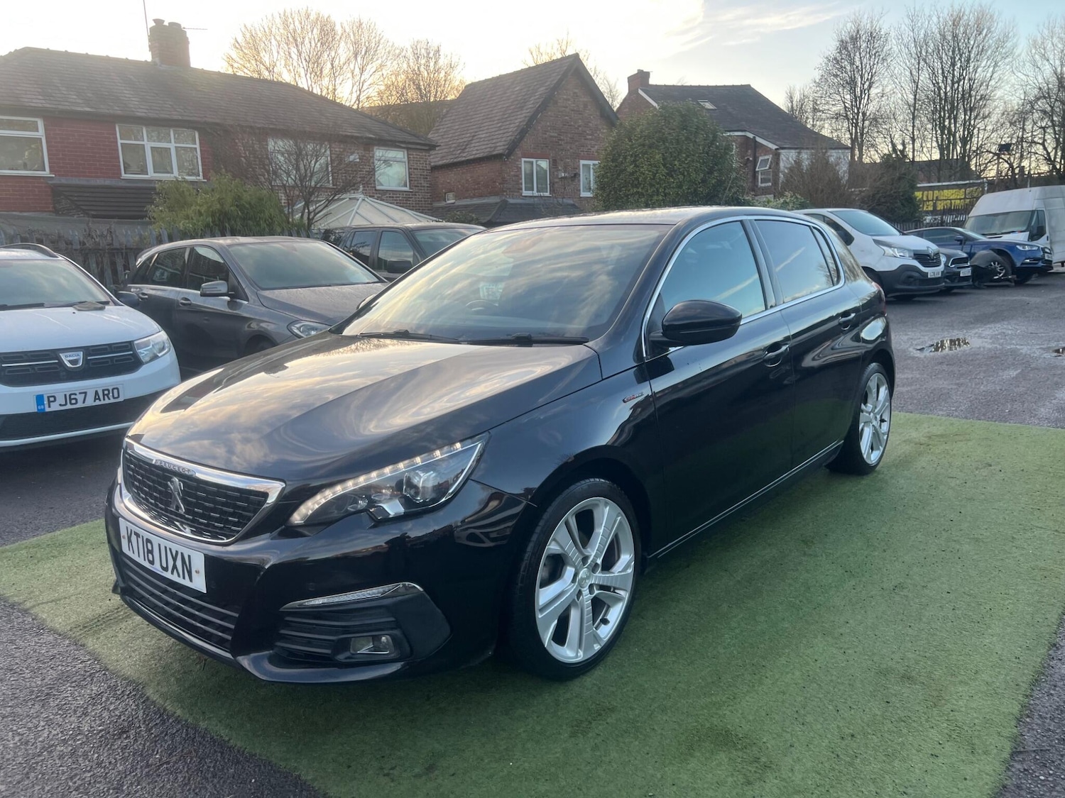 Used Peugeot 308 2018 for sale - 76942368: Photo 11