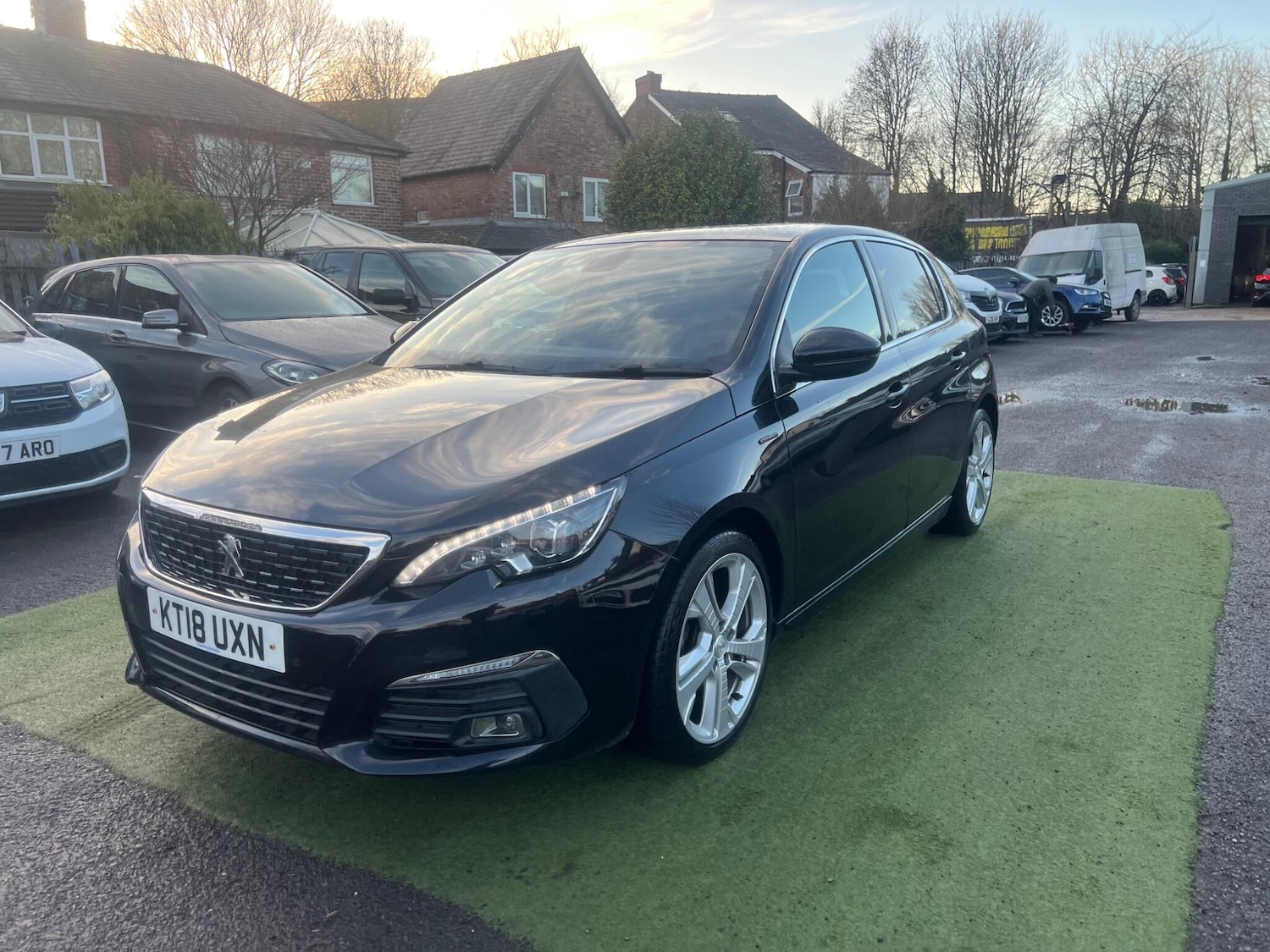 Used Peugeot 308 2018 for sale - 76942368: Photo 12