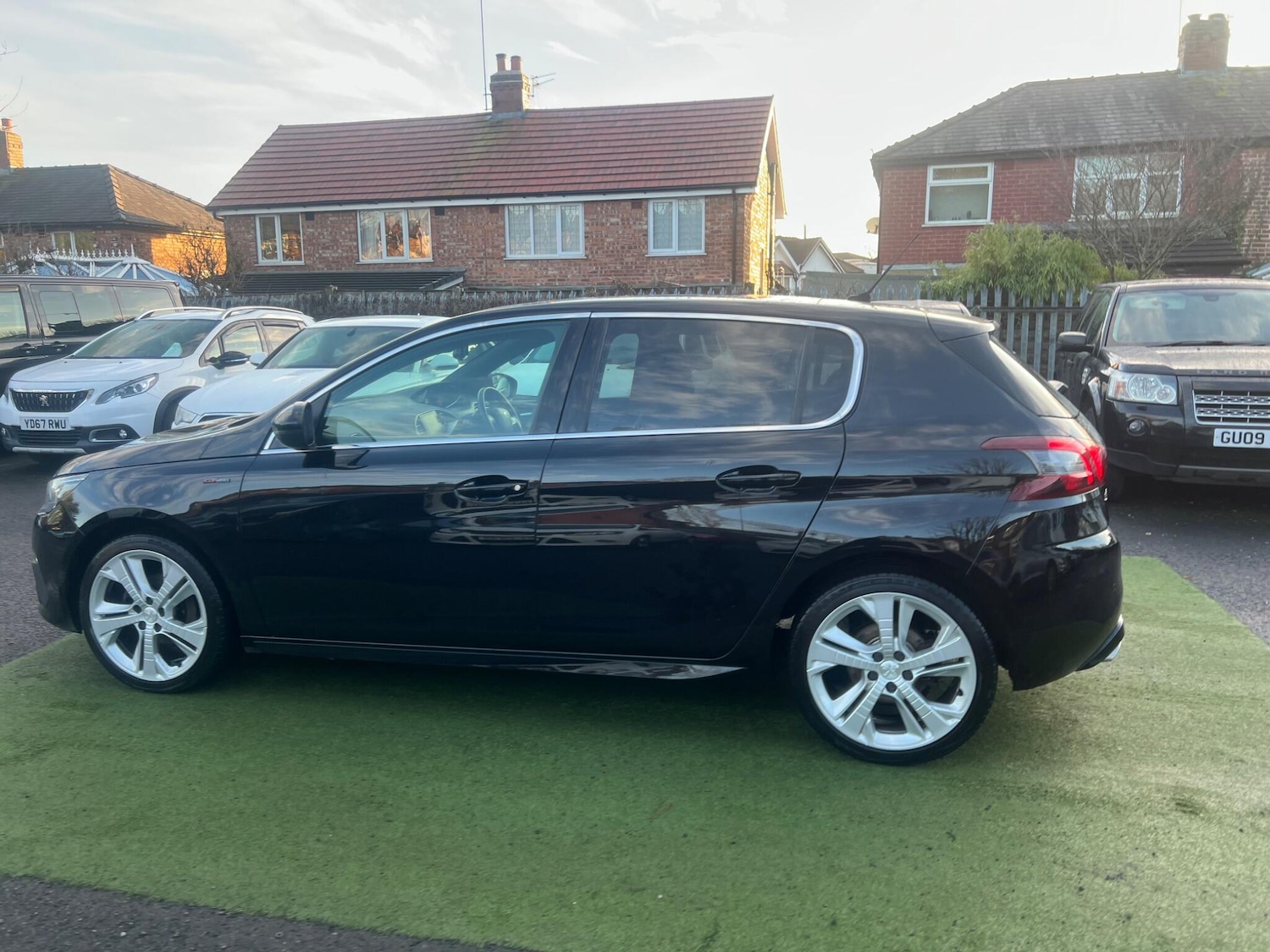Used Peugeot 308 2018 for sale - 76942368: Photo 16