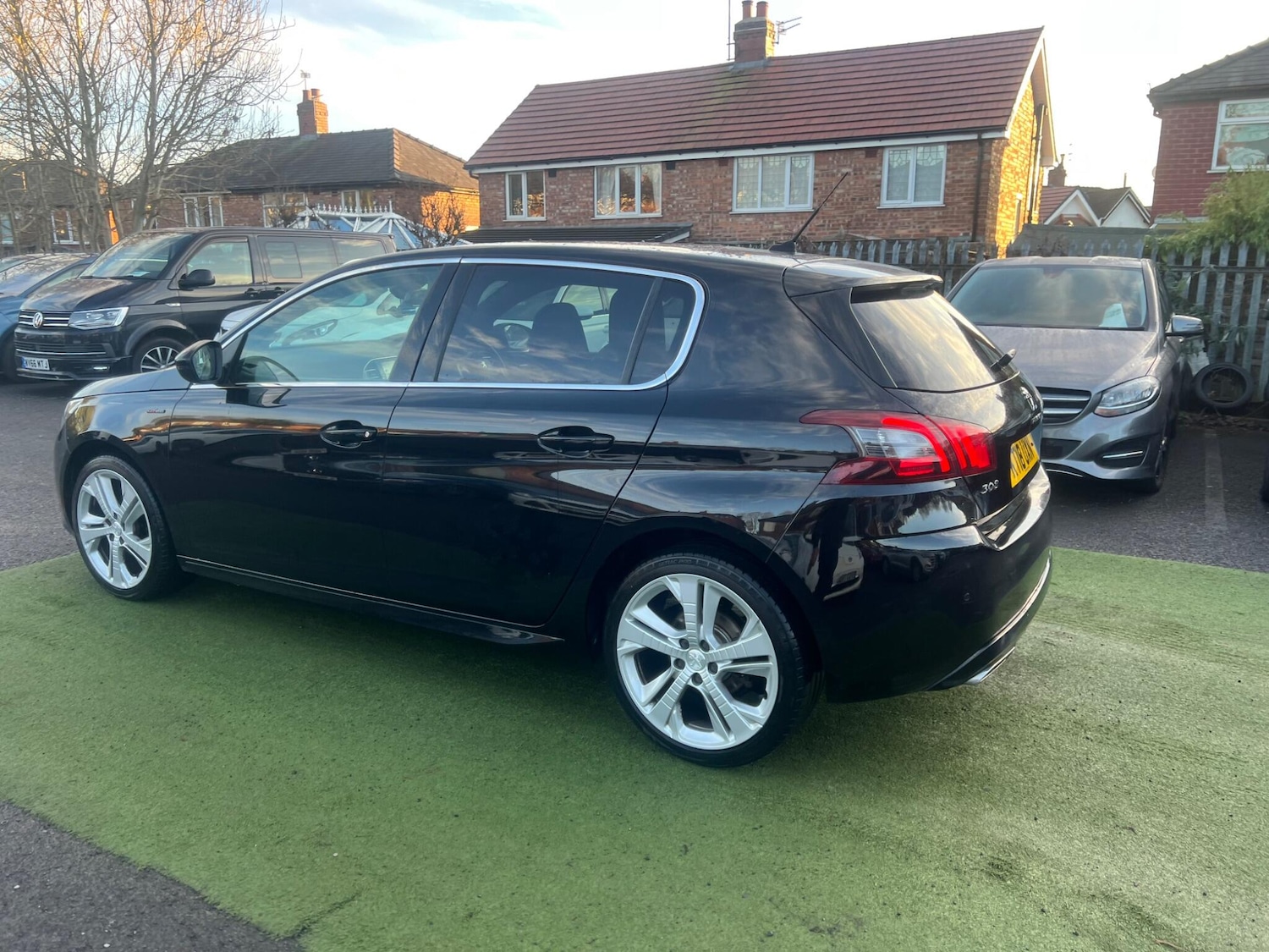 Used Peugeot 308 2018 for sale - 76942368: Photo 21