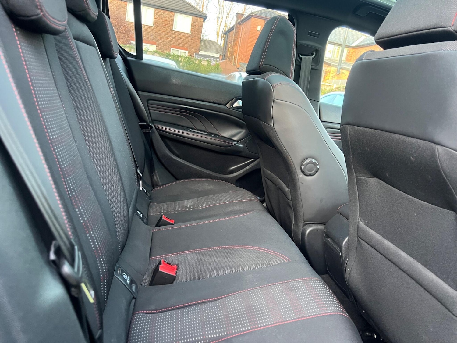 Used Peugeot 308 2018 for sale - 76942368: Photo 47