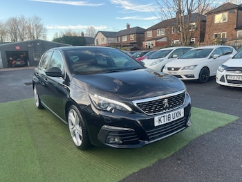 Used Peugeot 308 2018 for sale - 76942368: Photo
