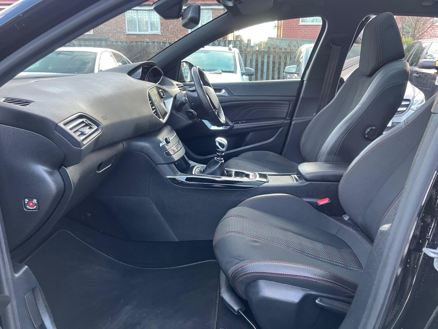 Used Peugeot 308 2018 for sale - 76942368: Photo 51