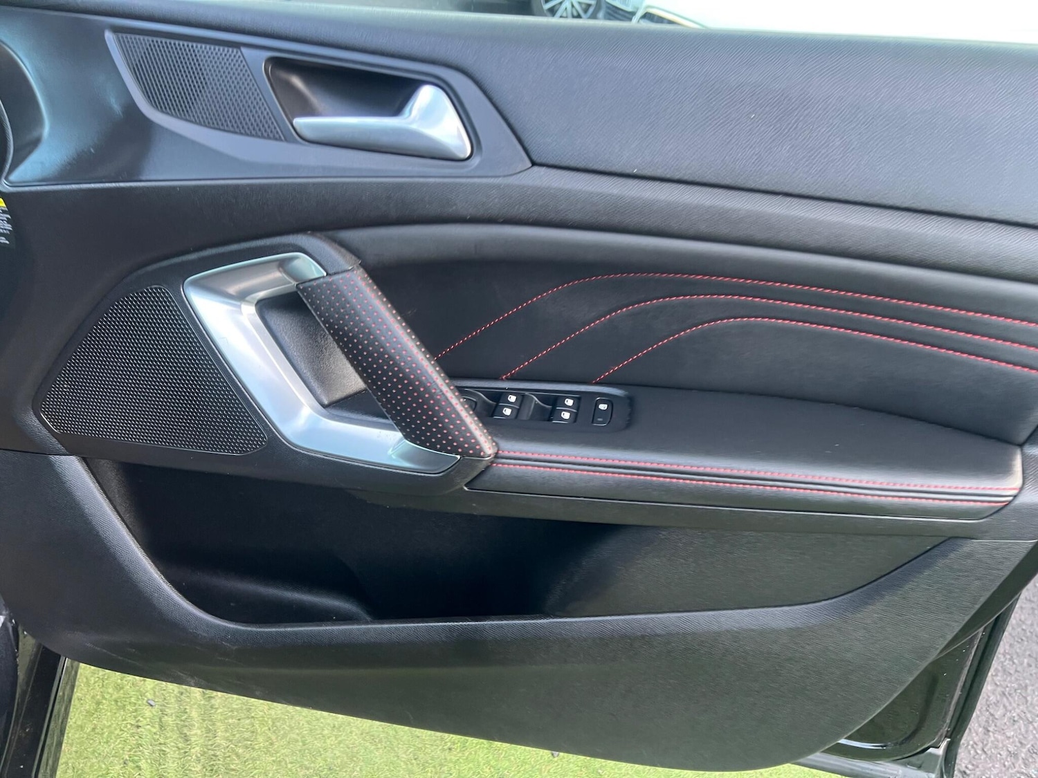 Used Peugeot 308 2018 for sale - 76942368: Photo 53