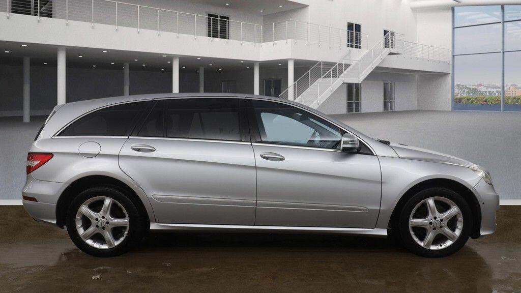 Used Mercedes-Benz R Class 2010 for sale - 77330633: Photo 12