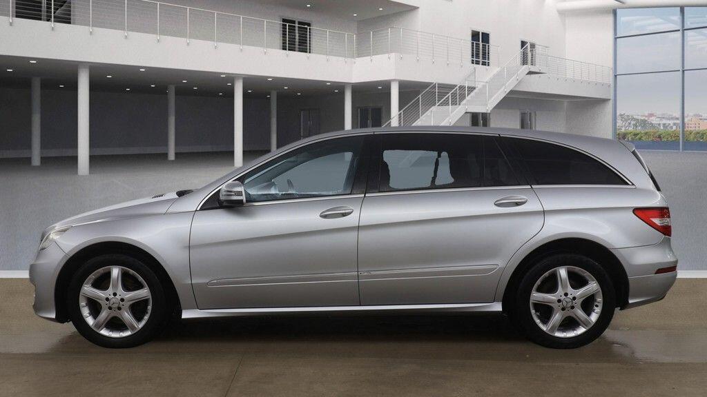 Used Mercedes-Benz R Class 2010 for sale - 77330633: Photo 13