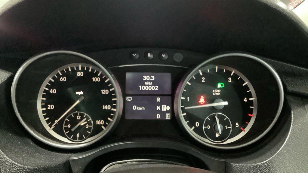 Used Mercedes-Benz R Class 2010 for sale - 77330633: Photo 17