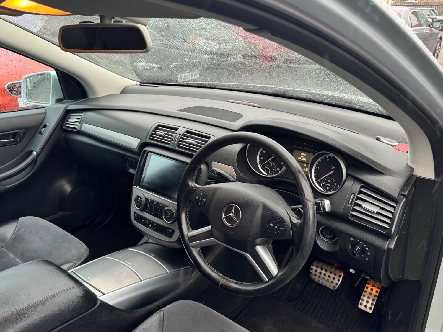 Used Mercedes-Benz R Class 2010 for sale - 77330633: Photo 51