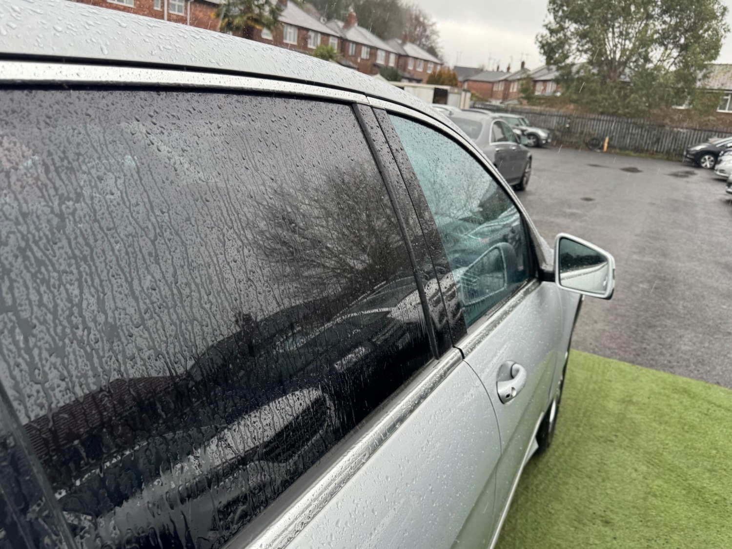 Used Mercedes-Benz R Class 2010 for sale - 77330633: Photo 60